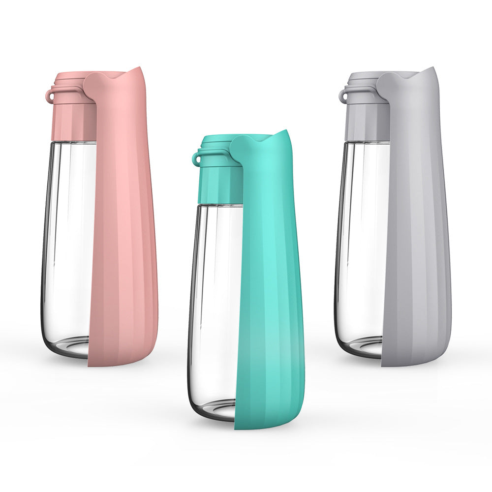 Foldable Travel Pet Water Bottle - 550ml Leak-Proof Design